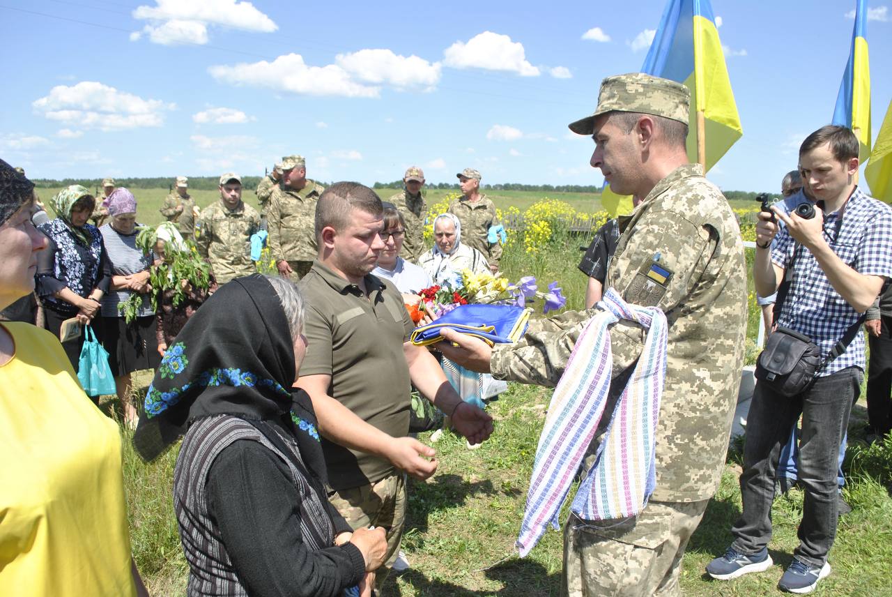 Прощання із Володимиром СЕМЕНЦОВИМ у Сосницькій громаді