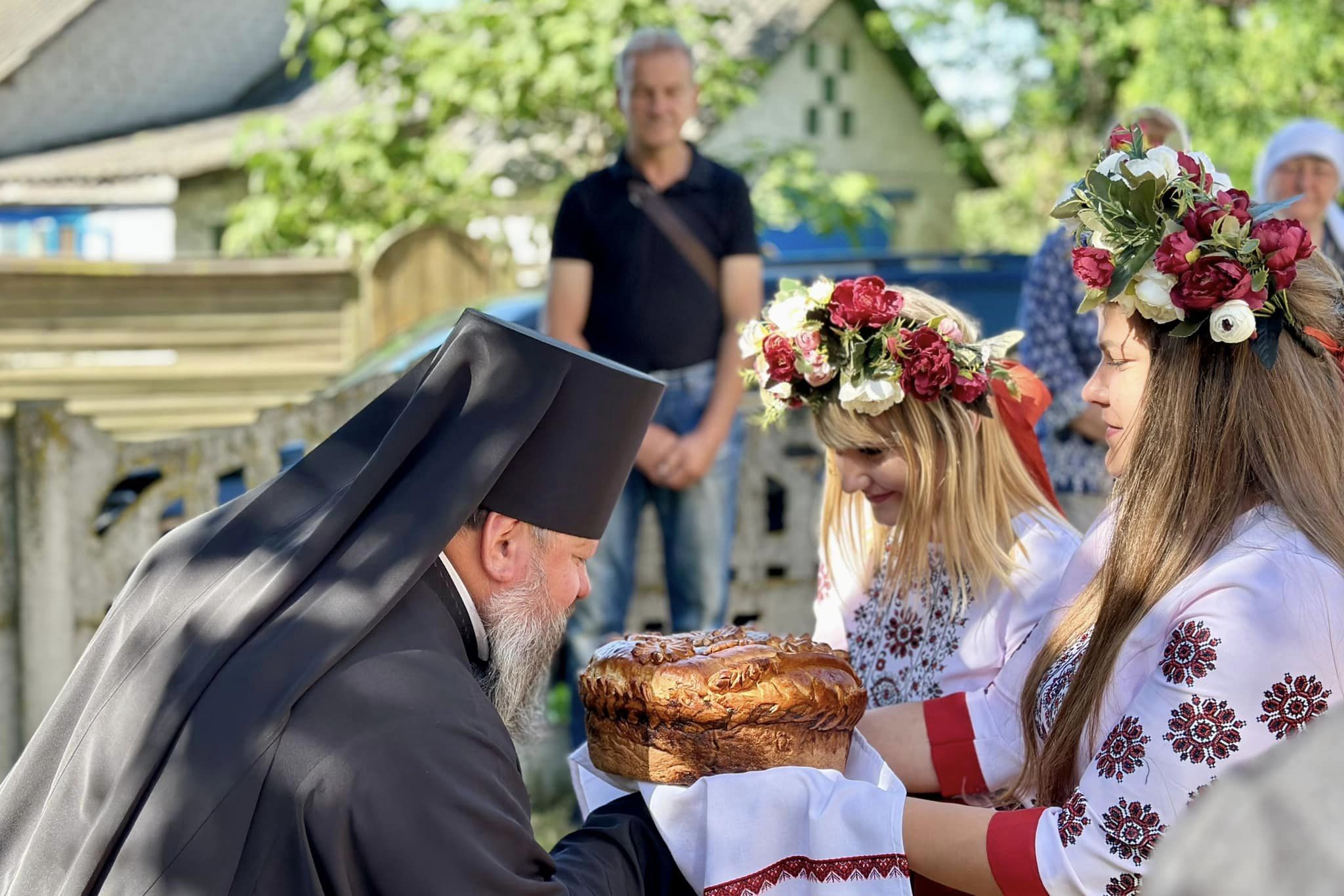 Громада Чернігівщини перейшла до ПЦУ. Разом зі священником 