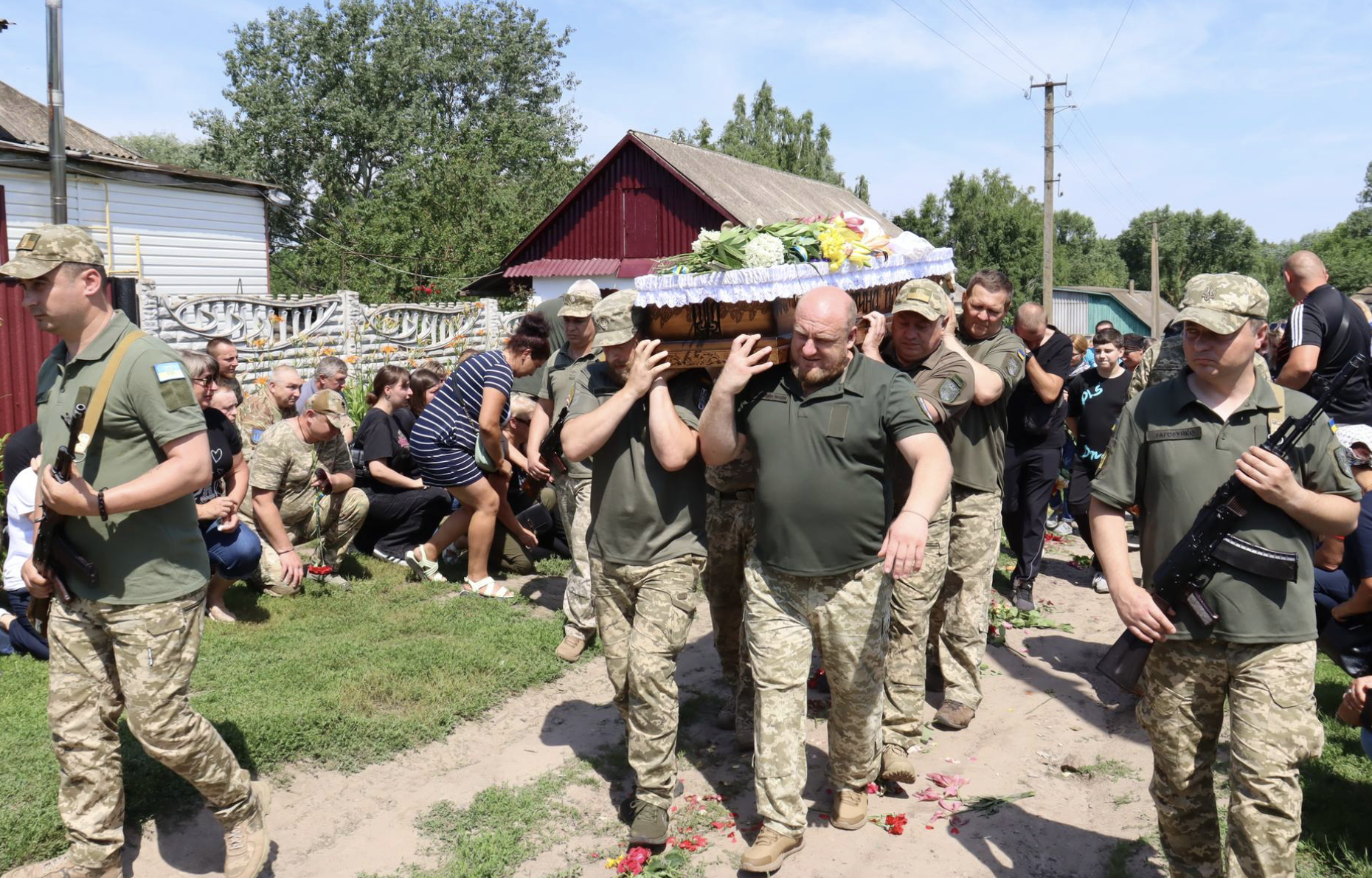 Прощання із солдатом Віктором КОЛОСОМ у Варвинській громаді