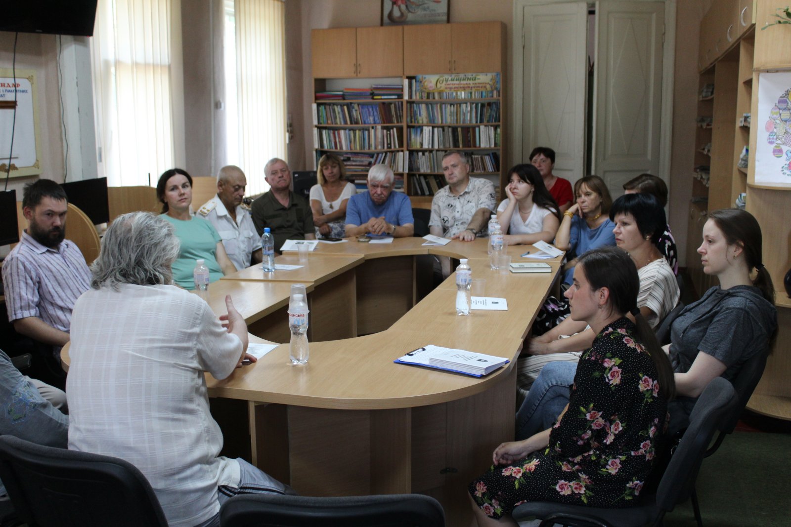 Ніжинські громадські діячі: щоб зробити Україну великою, треба повернути козацький устрій