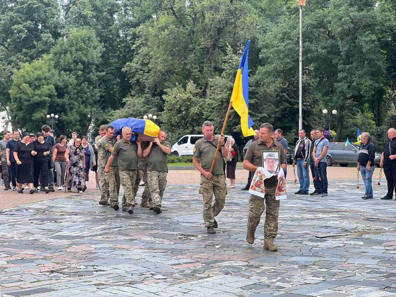 Прощання із Михайлом МАЗАЄМ у Чернігові