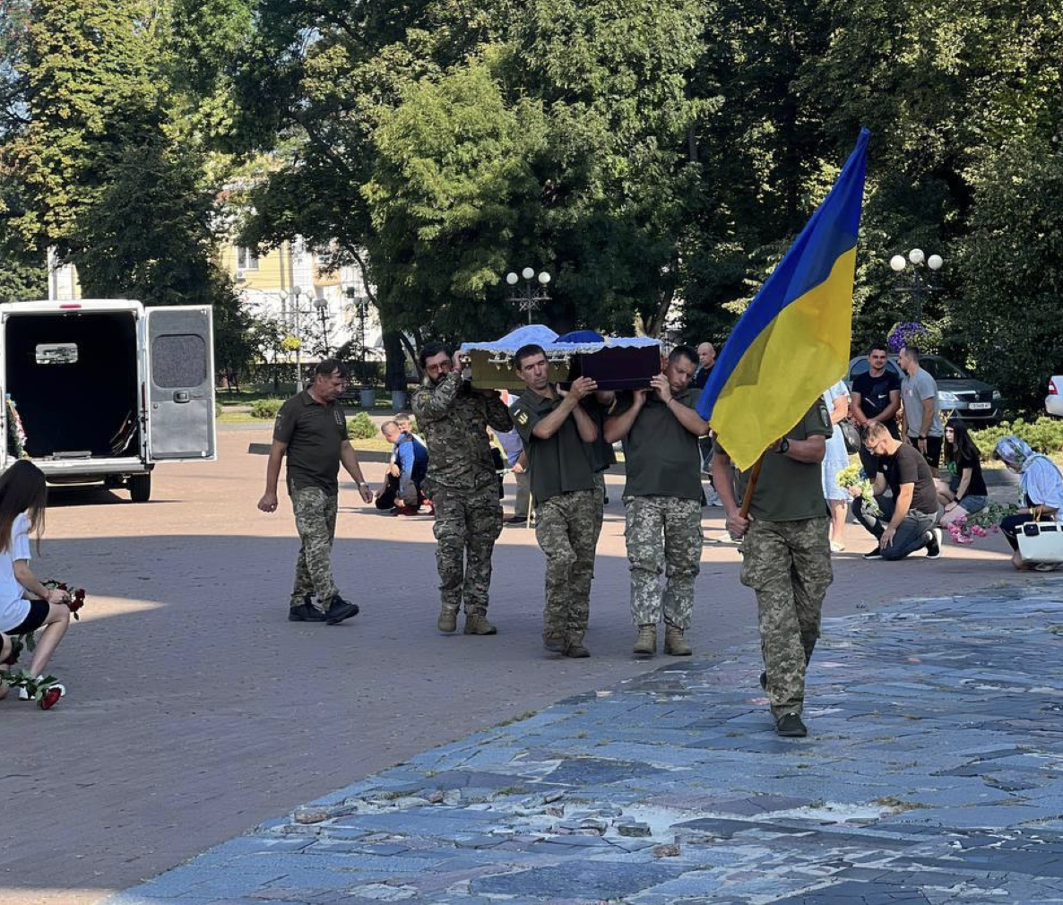 Прощання із солдатом Андрієм Пойдою у Чернігові