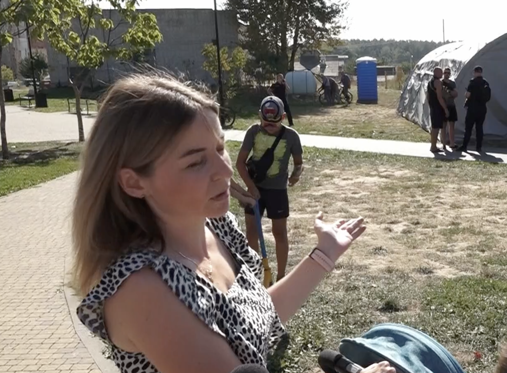 В мікрорайоні Чернігова, де були проблеми зі світлом і водою, відкрили мобільний пункт незламності