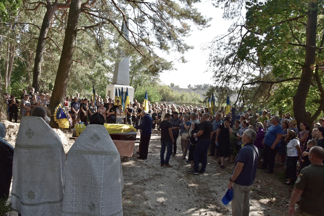 Прощання із Іваном Сухацьким у Коропській громаді