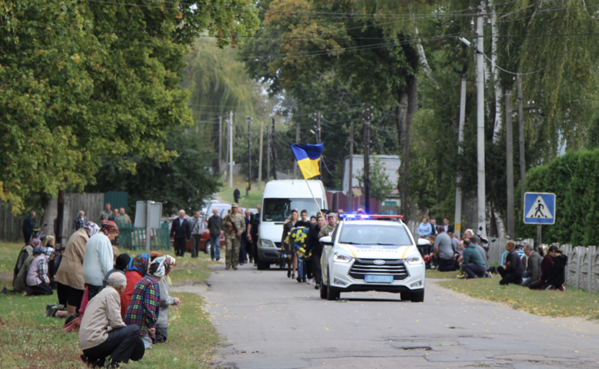 Прощання із Валентином Лобуром у Сновській громаді