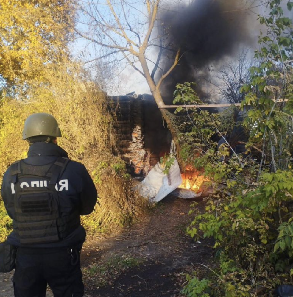 Росіяни обстріляли село на Чернігівщині: травмовано жінку