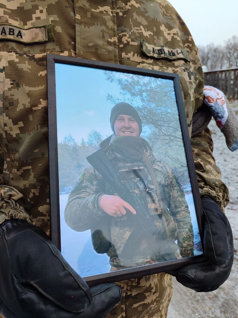 Дві чернігівські громади втратили захисників - один загинув на Донеччині, інший - на бойовому посту