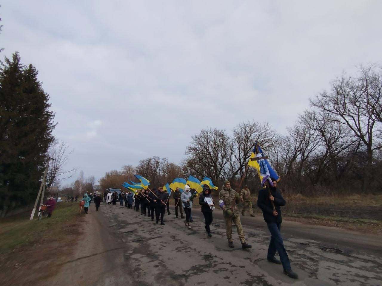 У громаді попрощалися із добровольцем-десантником з Чернігівщини 