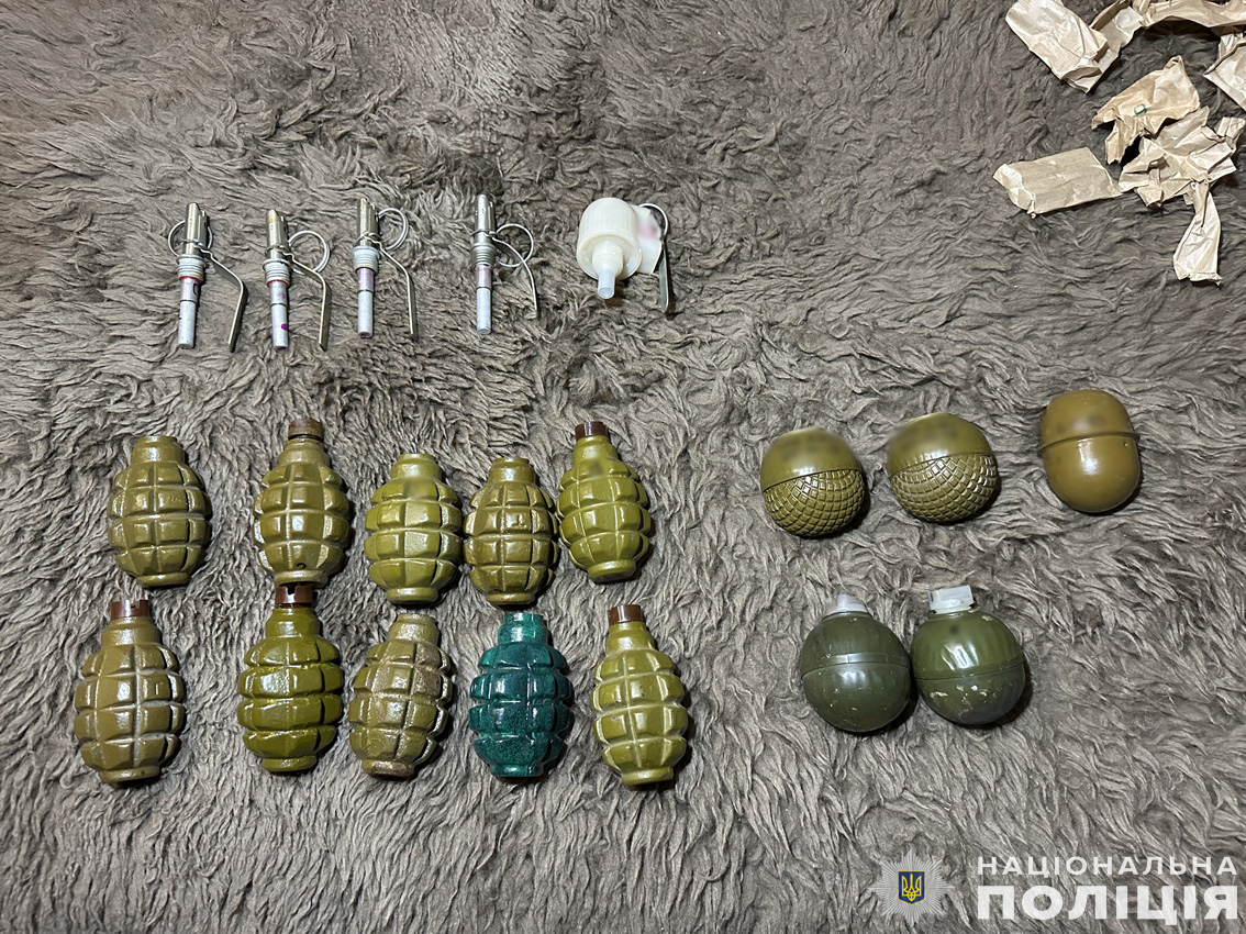 На Чернігівщині відбулись масові затримання торговців зброєю - задіяні спецпризначенці, вибухотехніки та собаки
