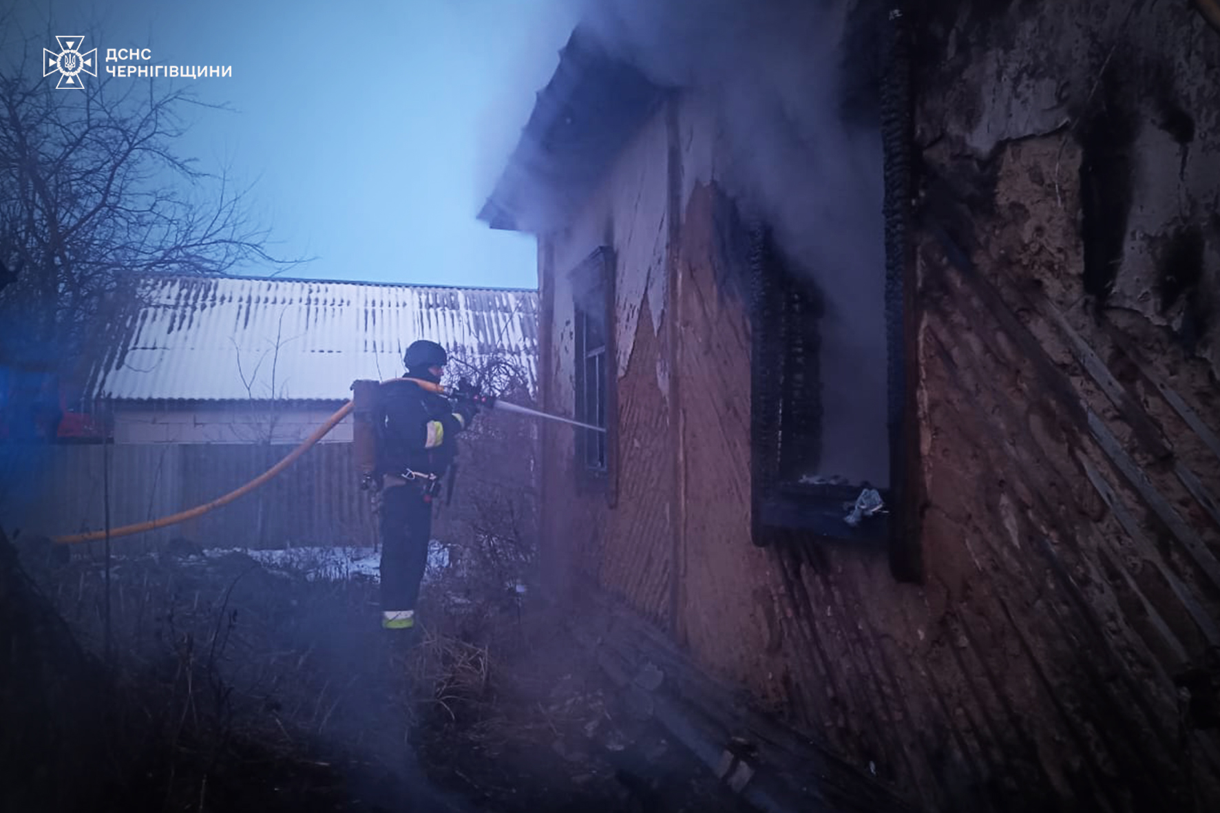 Пожежа у житловому будинку на Чернігівщині: на місці трагедії знайшли загиблих