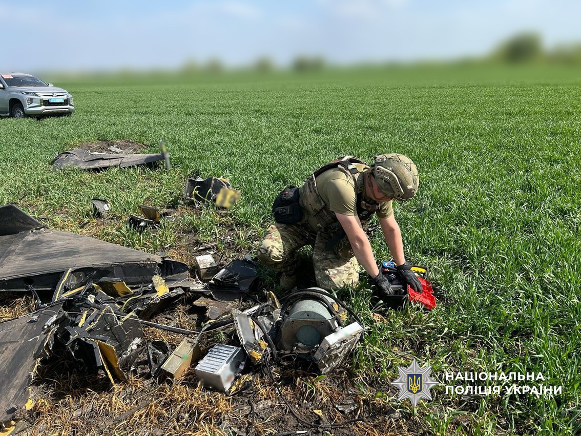 На Чернігівщині поліція знешкодила бойову частину збитого ворожого дрона