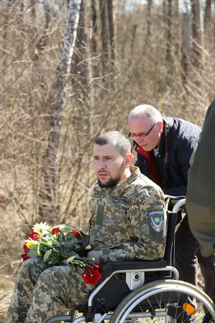 Максим Семиліт на відкритті пам'ятного знака загиблим військовослужбовцям обласного ТЦК та СП відкрили 