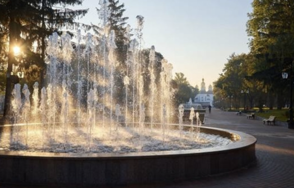 Фонтан у Чернігові на Алеї Героїв
