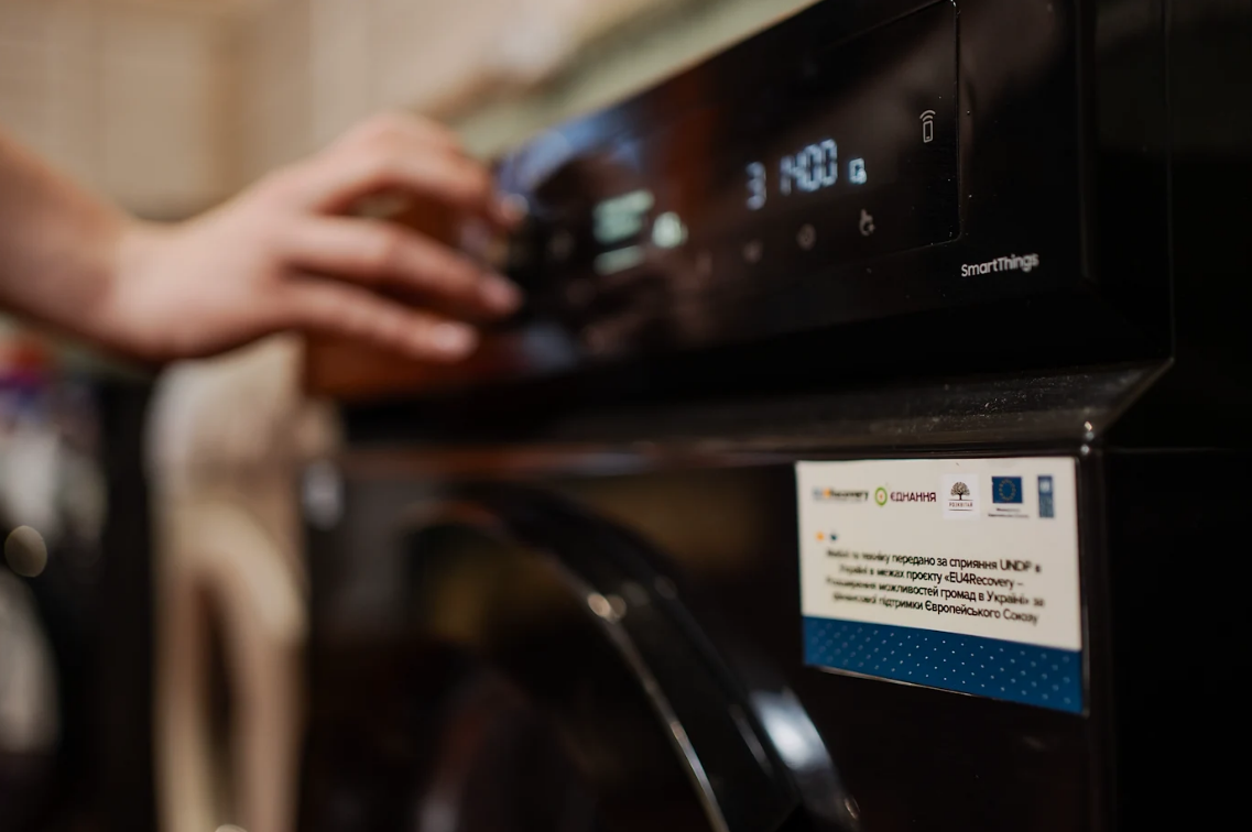 У прикордонній громаді волонтерка розвиває проєкт соціальної пральні та ветеранського простору 