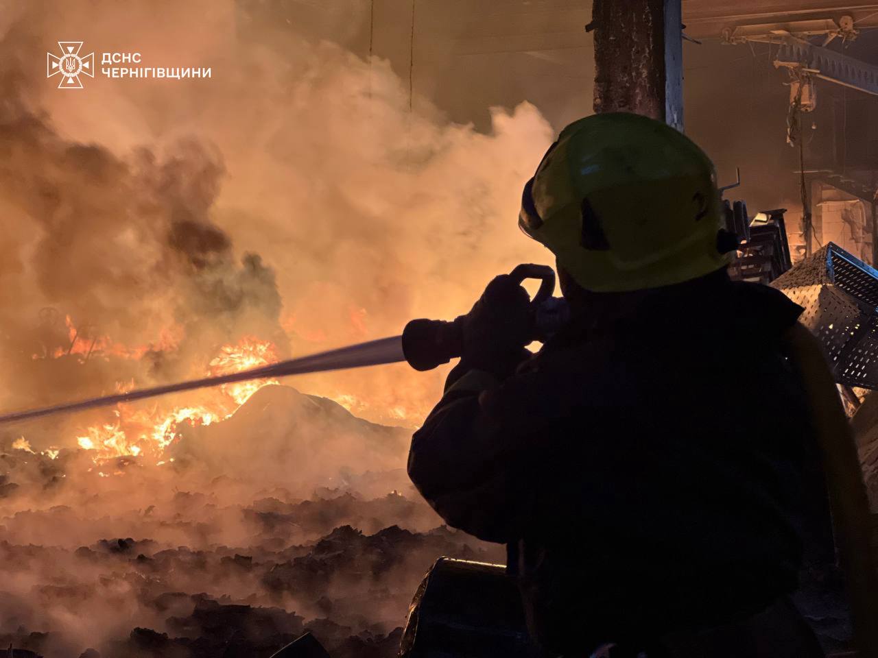 У Чернігові після атаки безпілотників масштабні руйнування. ФОТО
