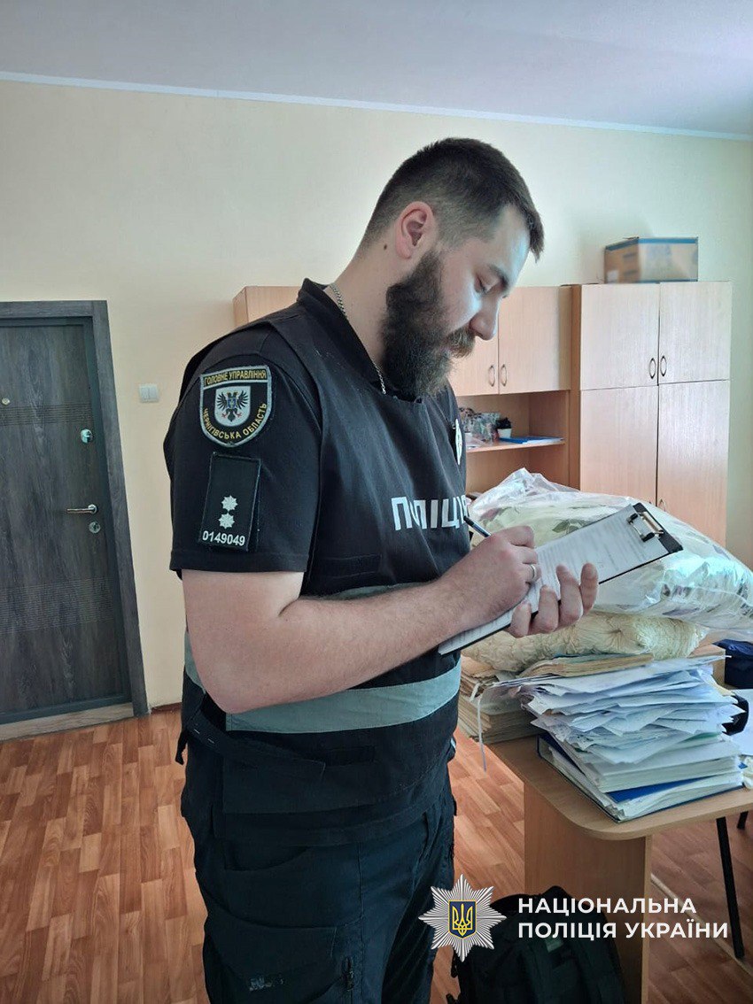 На Чернігівщині посадовець медзакладу вимагав хабарі за лікарняні
