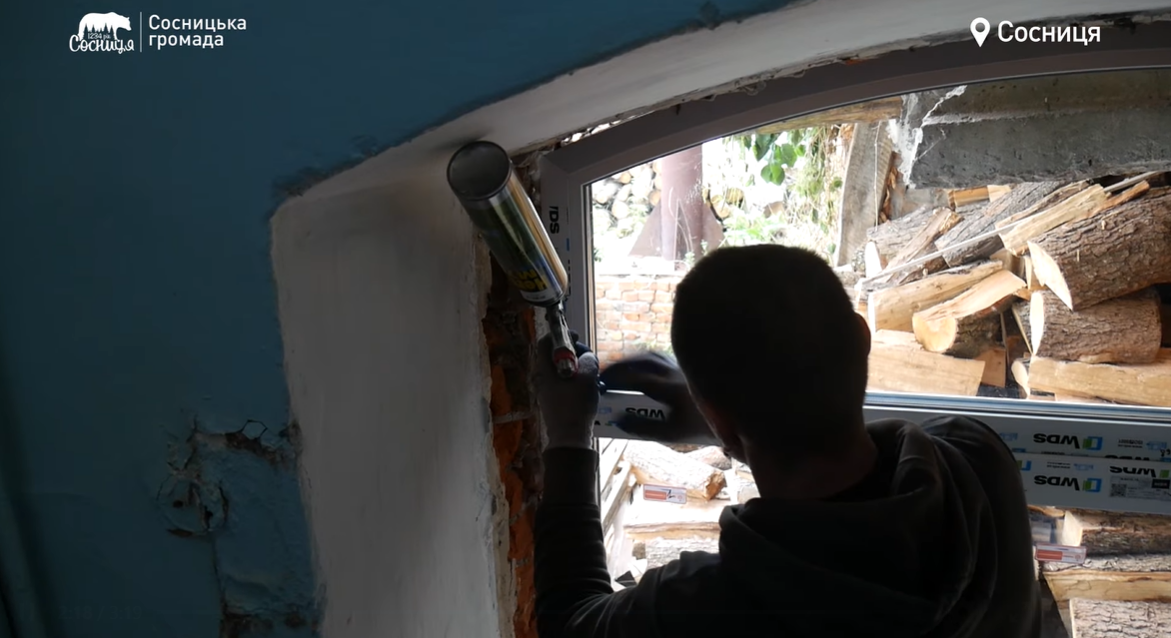 У громаді в будинку дитячої та юнацької творчості замінили більше пів сотні вікон