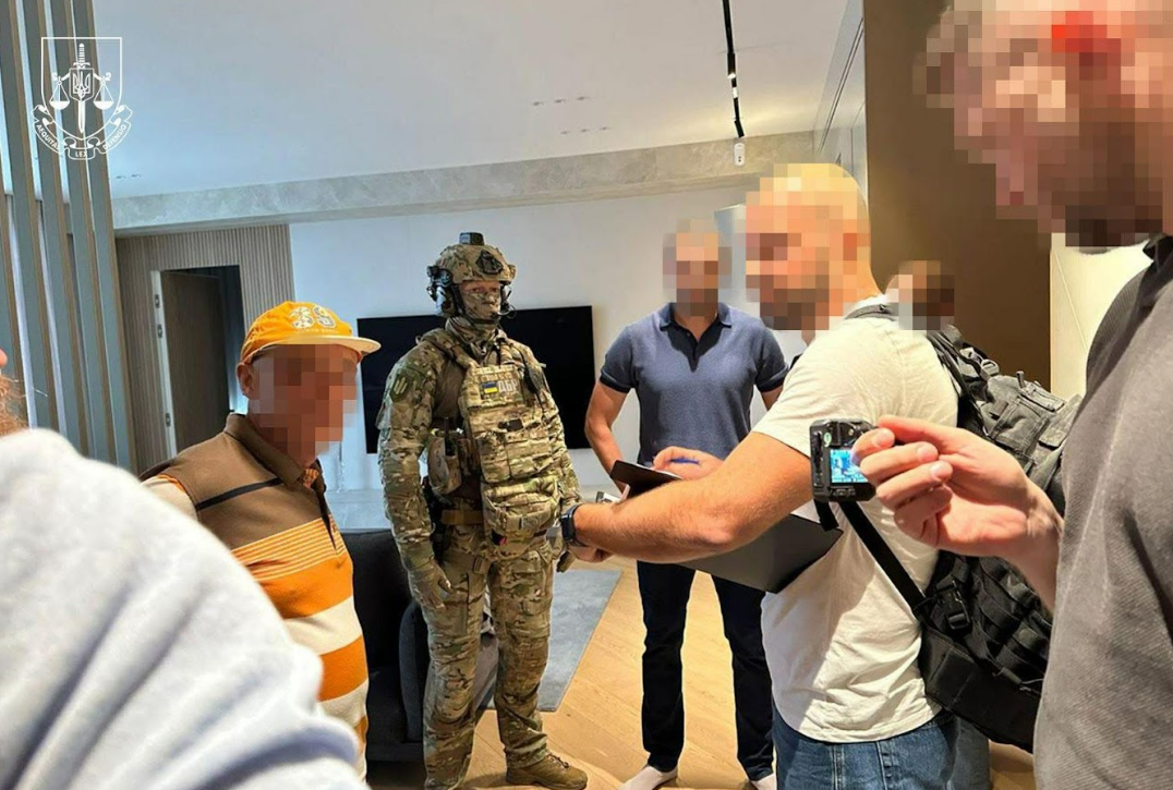 ДБР звинувачує топпосадовця родом з Чернігівщини у незаконному збагаченні: він каже, що нерухомість орендує 
