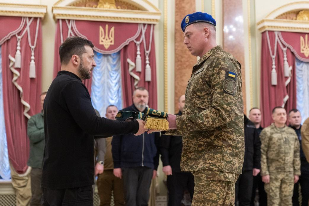 полковник Василь Мишанський отримав з рук Президента України стрічку «За мужність і відвагу»
