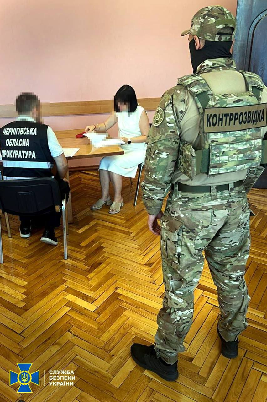 Очільниця коледжу на Чернігівщині допомагала чоловікам отримувати відстрочки. Стали відомі подробиці справи 