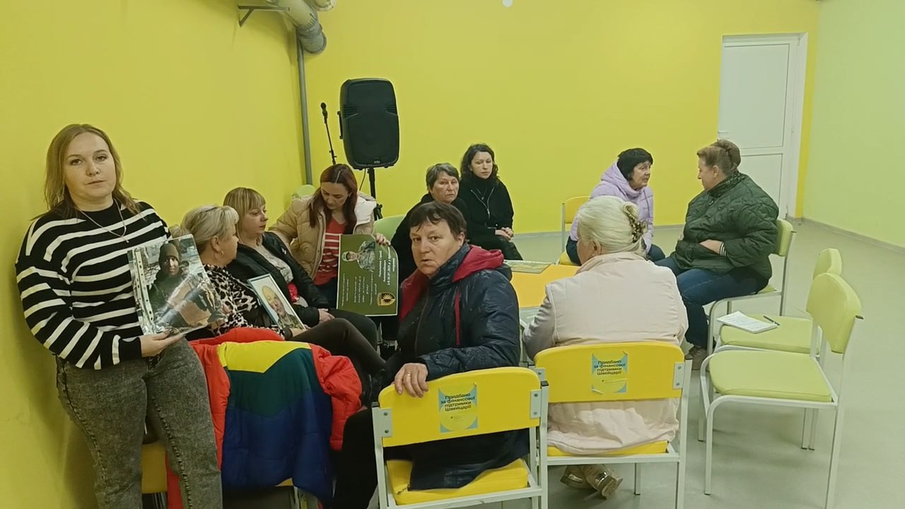 Учасники мирної ходи. Зустріч у будинку культури