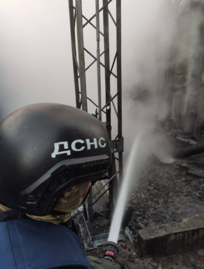 Влучання в енергооб’єкт, пошкоджені будинки та поранений: що відомо про атаку на громади Чернігівщини