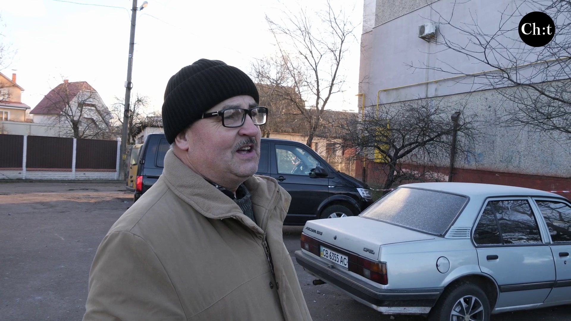 Неспокійна ніч у Чернігові: ворожі дрони влучили у житлові квартали міста