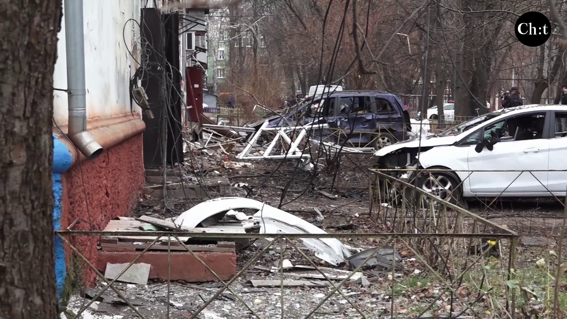 Росіяни поцілили у багатоповерхівку в Чернігові: є поранені