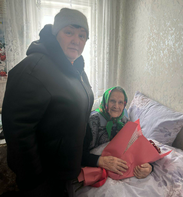 Лариса Осадчук та Ганна Експерт