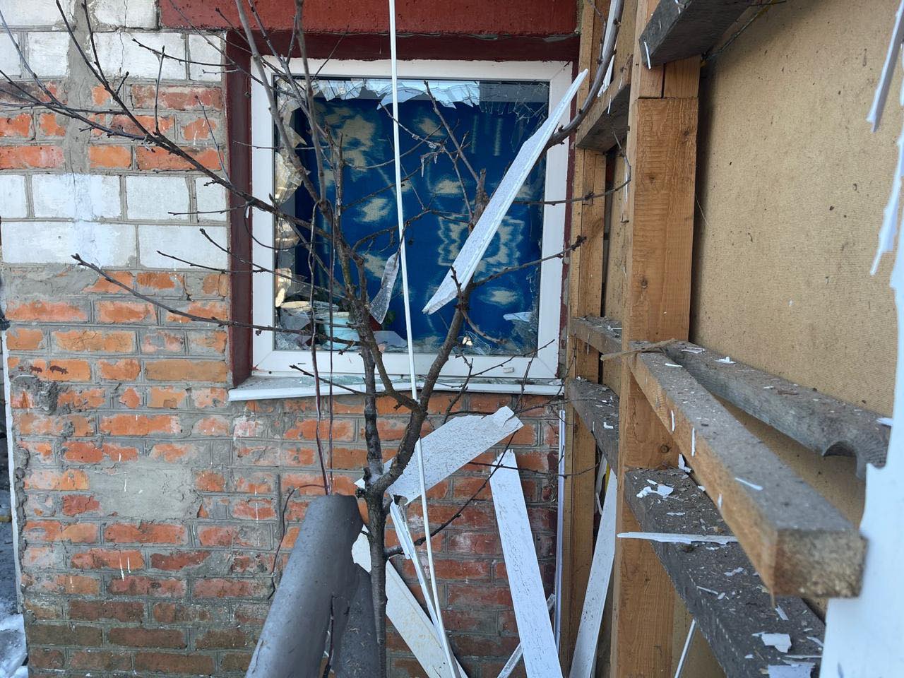 Після обстрілу. Місто Семенівка, Чернігівська область. 17 січня 2025 року