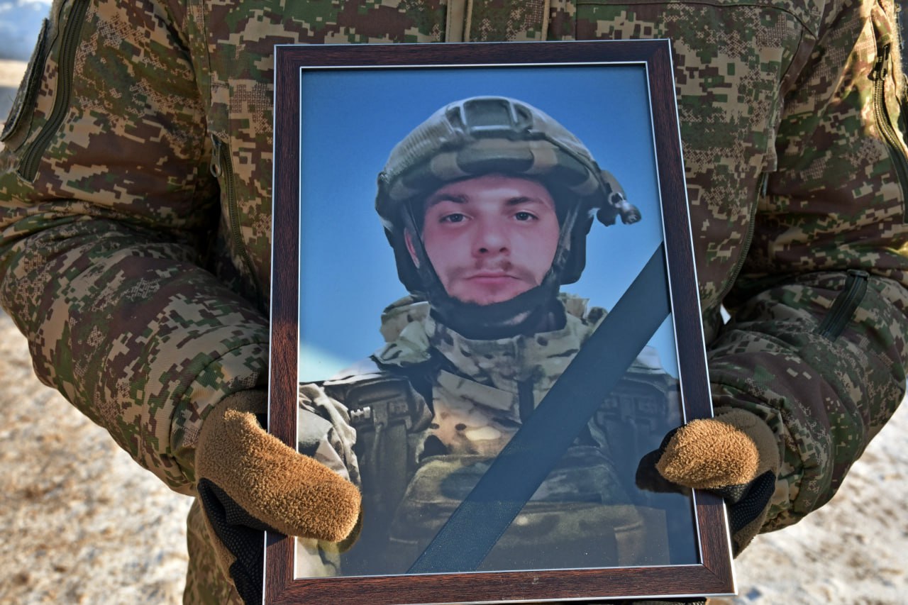 У неділю, 18 січня, Ніжинська громада з попрощалася із 23-річним Данилом Гусаком