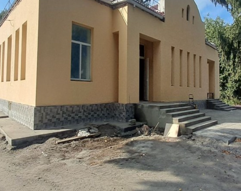 Триває ремонт амбулаторії у Новій Басані. Літо 2025 року