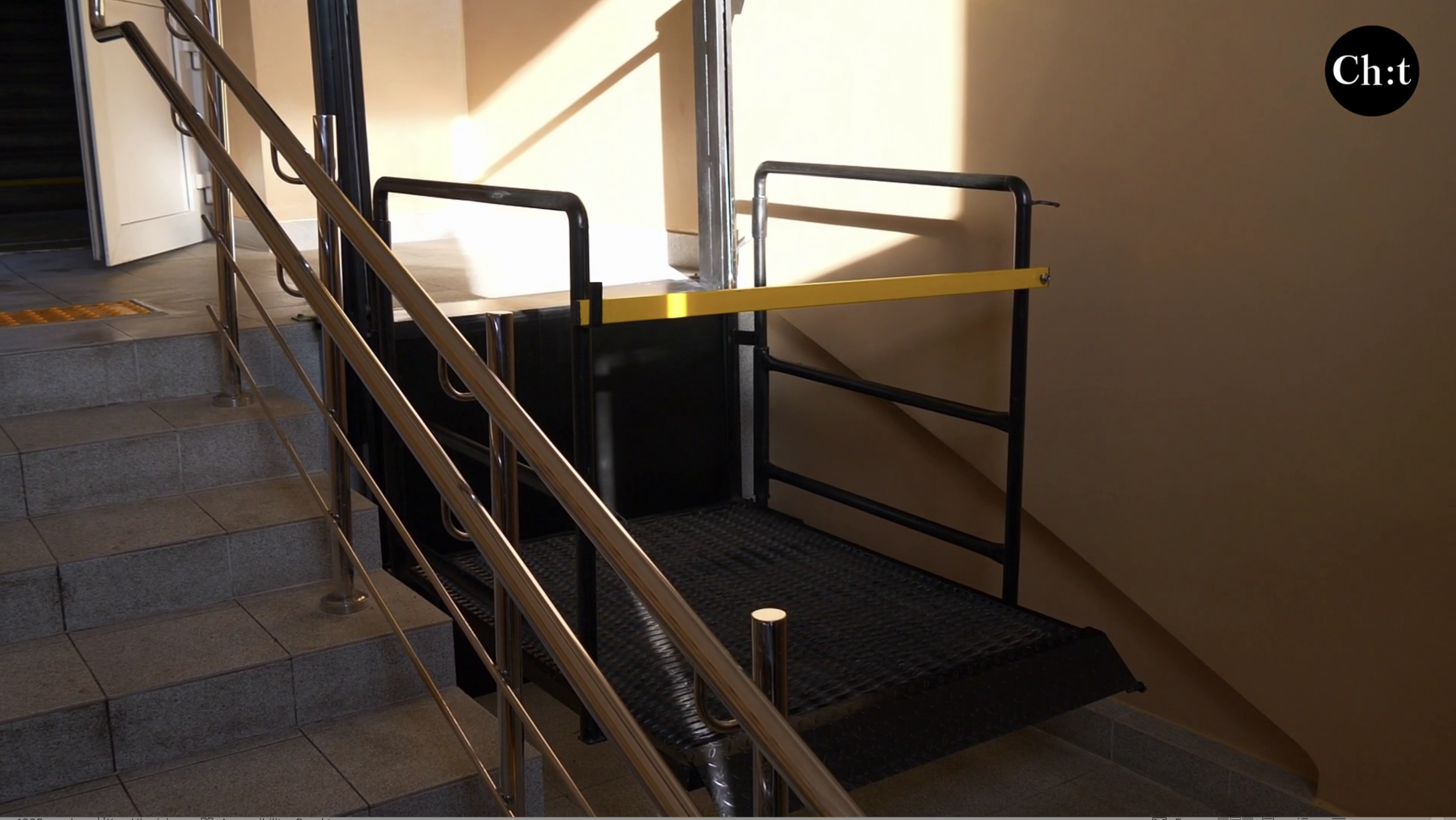 В стоматполіклініці в Чернігові встановили підйомник