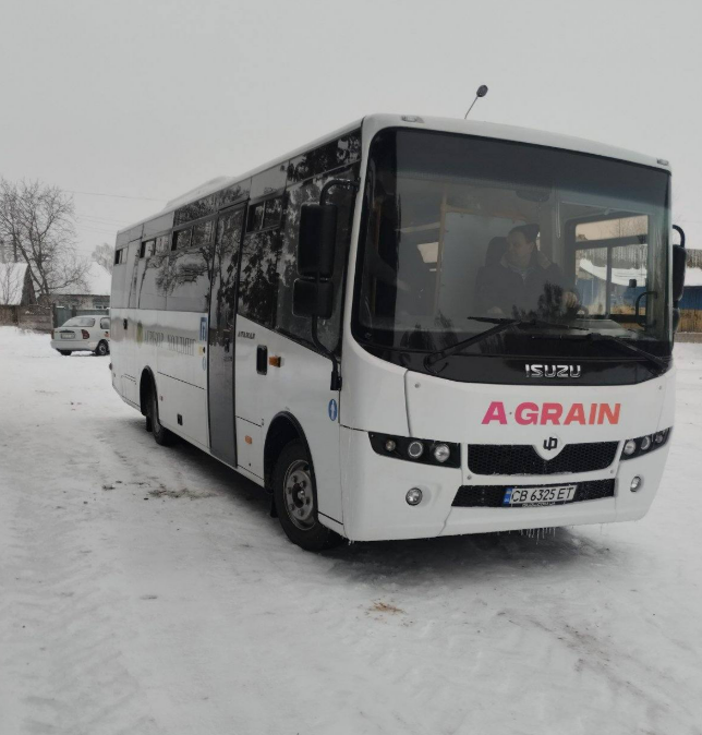 Аграрна компанія запустила соціальний автобус на Чернігівщині 