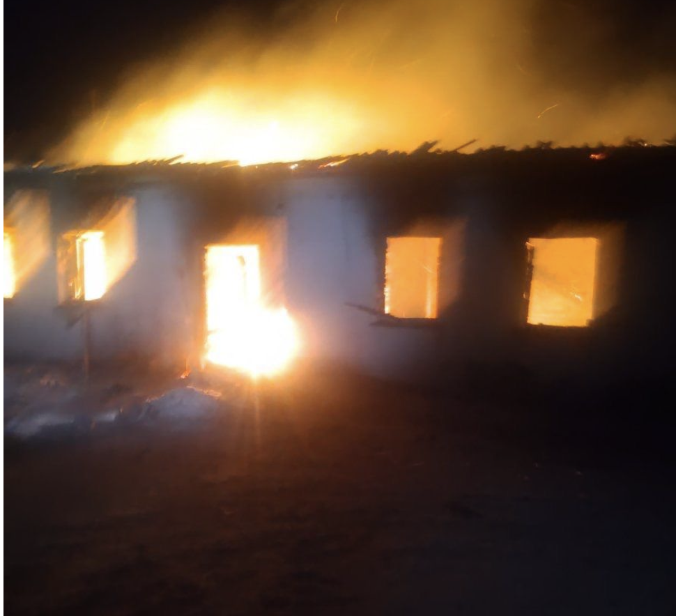 Били по складу із соняшником й кукурудзою: обстріли Чернігівщини за добу. Фото джерела ЧЧ