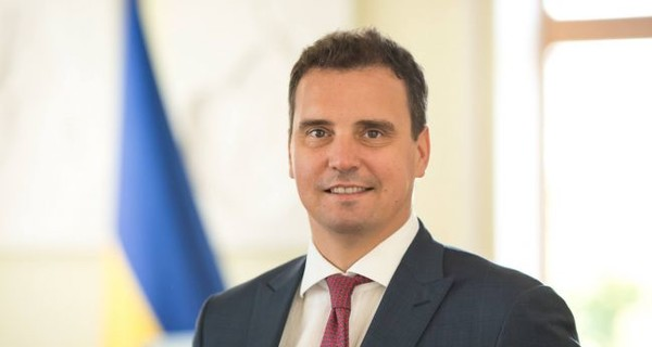 Айварас Абромавичус і покерував, і заробив