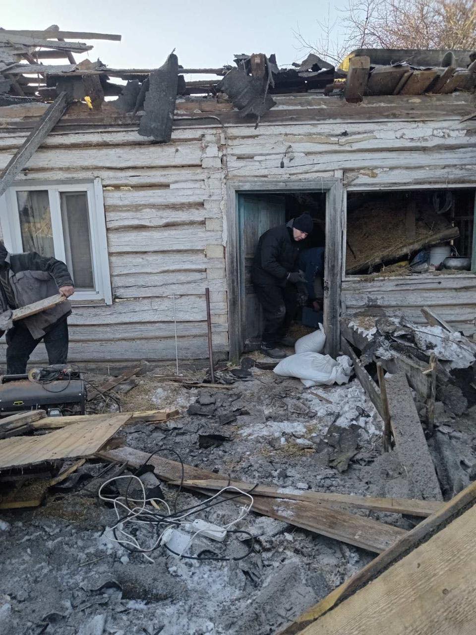 Після обстрілу села барабани, Новгород-Сіверська громада. 3 лютого 2026 року