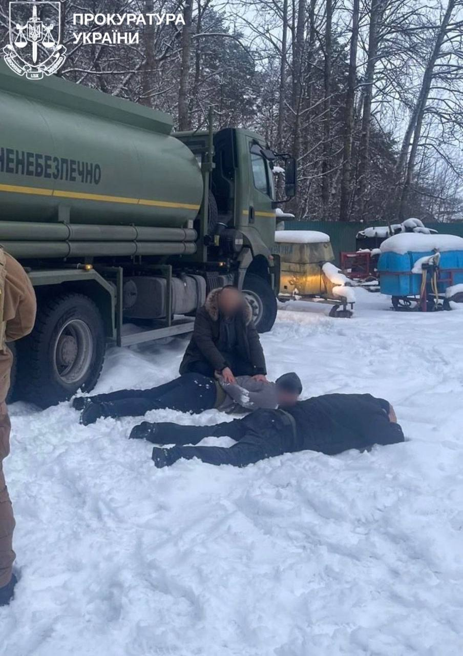 Крали пальне у Сил оборони: підозрюється 39-річний депутат