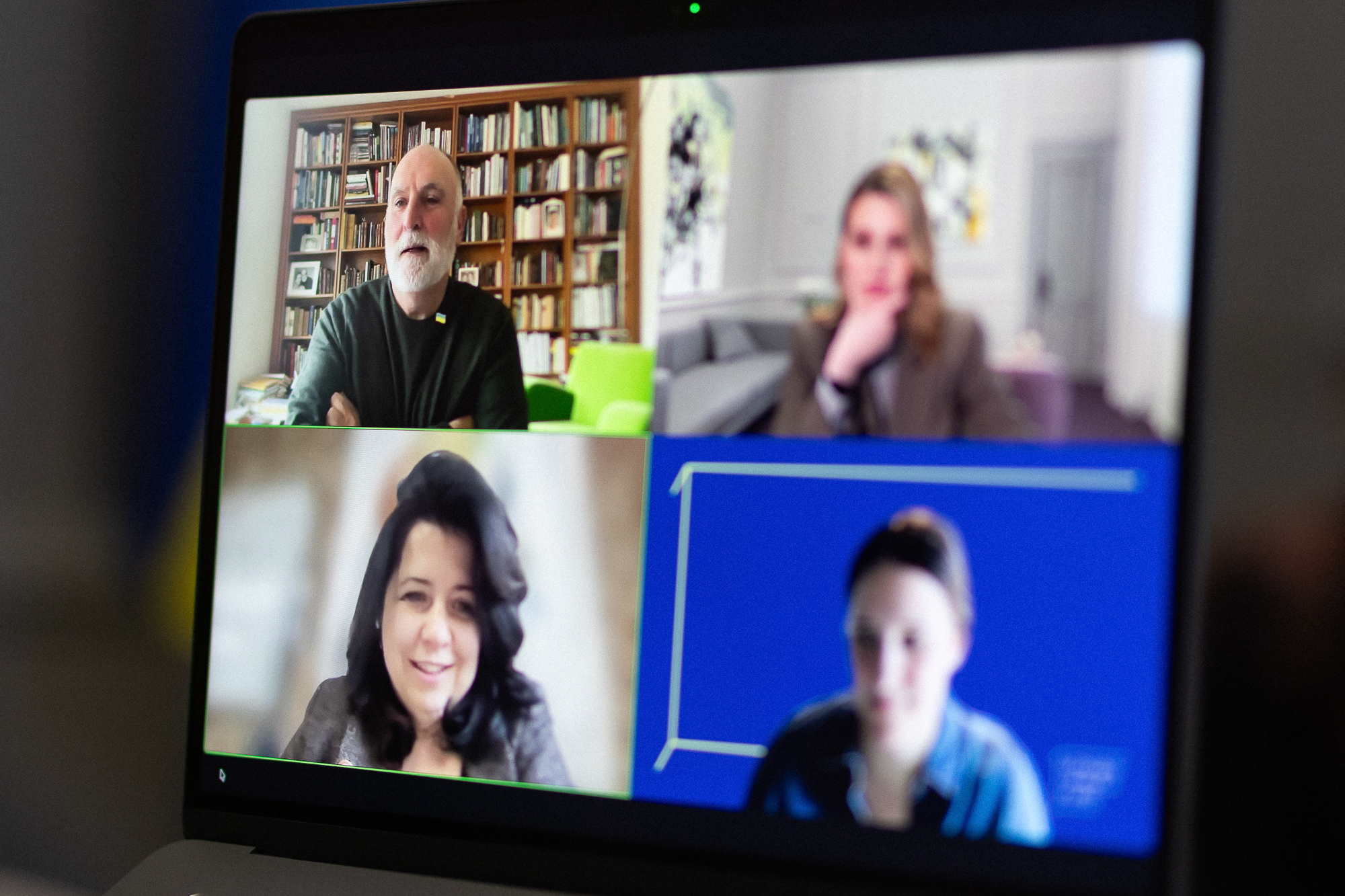 Зеленська домовилася про ремонт опорної кухні в Чернігові з відомим шеф-кухарем