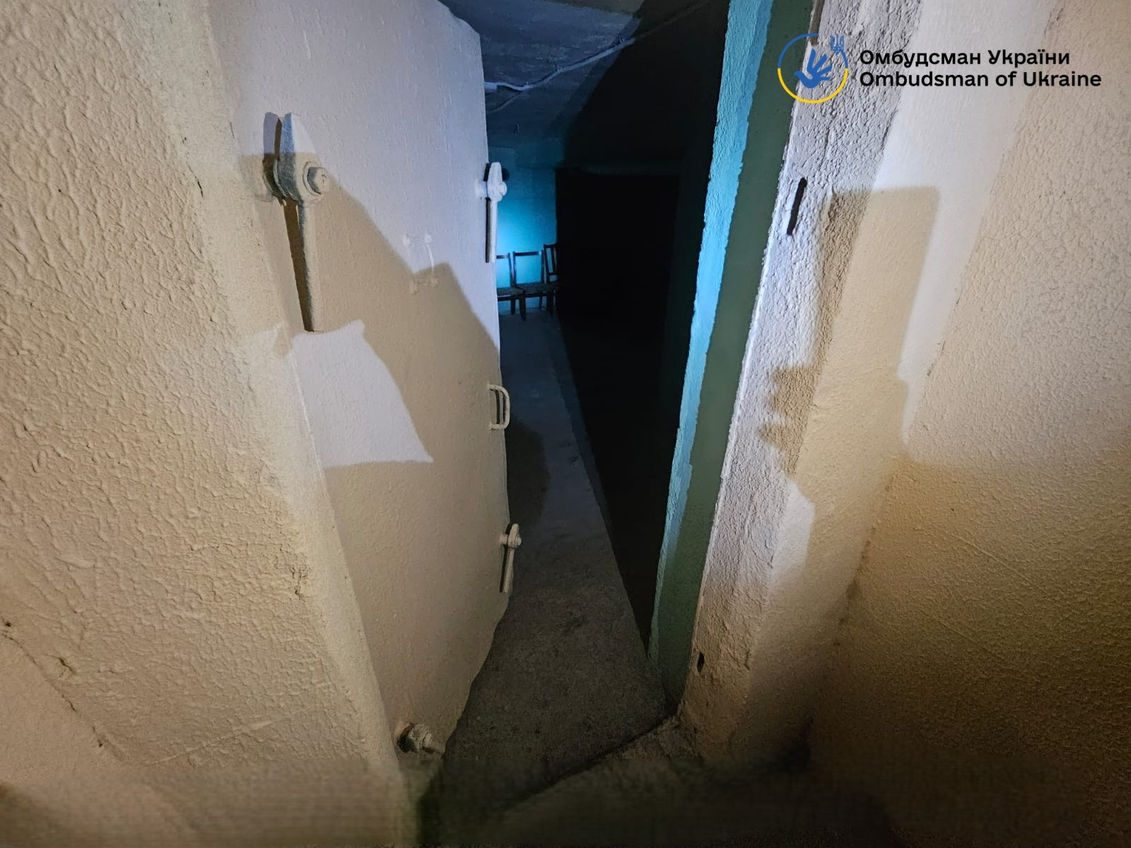Не опалюється, без світла, туалету та вентиляції - представники Омбудсмена оглянули укриття у центрі Бахмача 