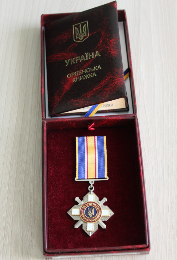 Після поранення - на енергетичний фронт: ветеран із Чернігівщини отримав орден