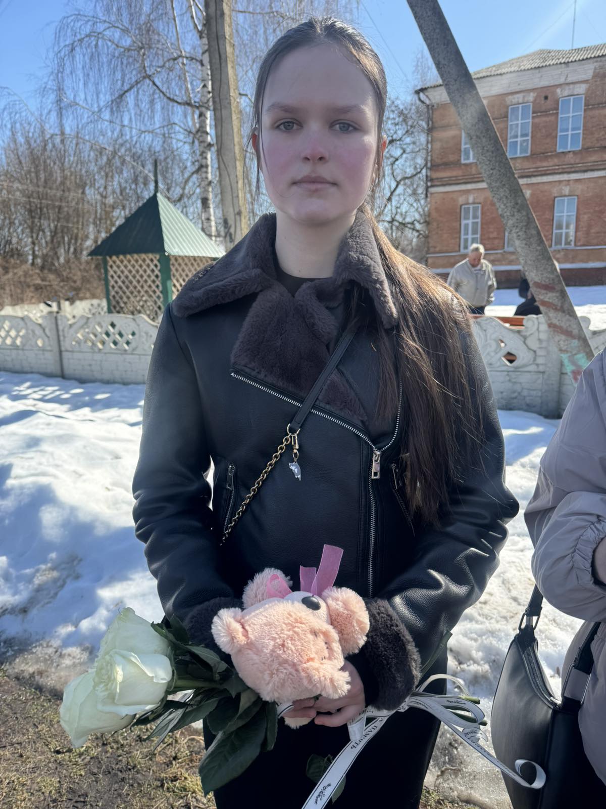 Софія Асауленко принесла ведмедика