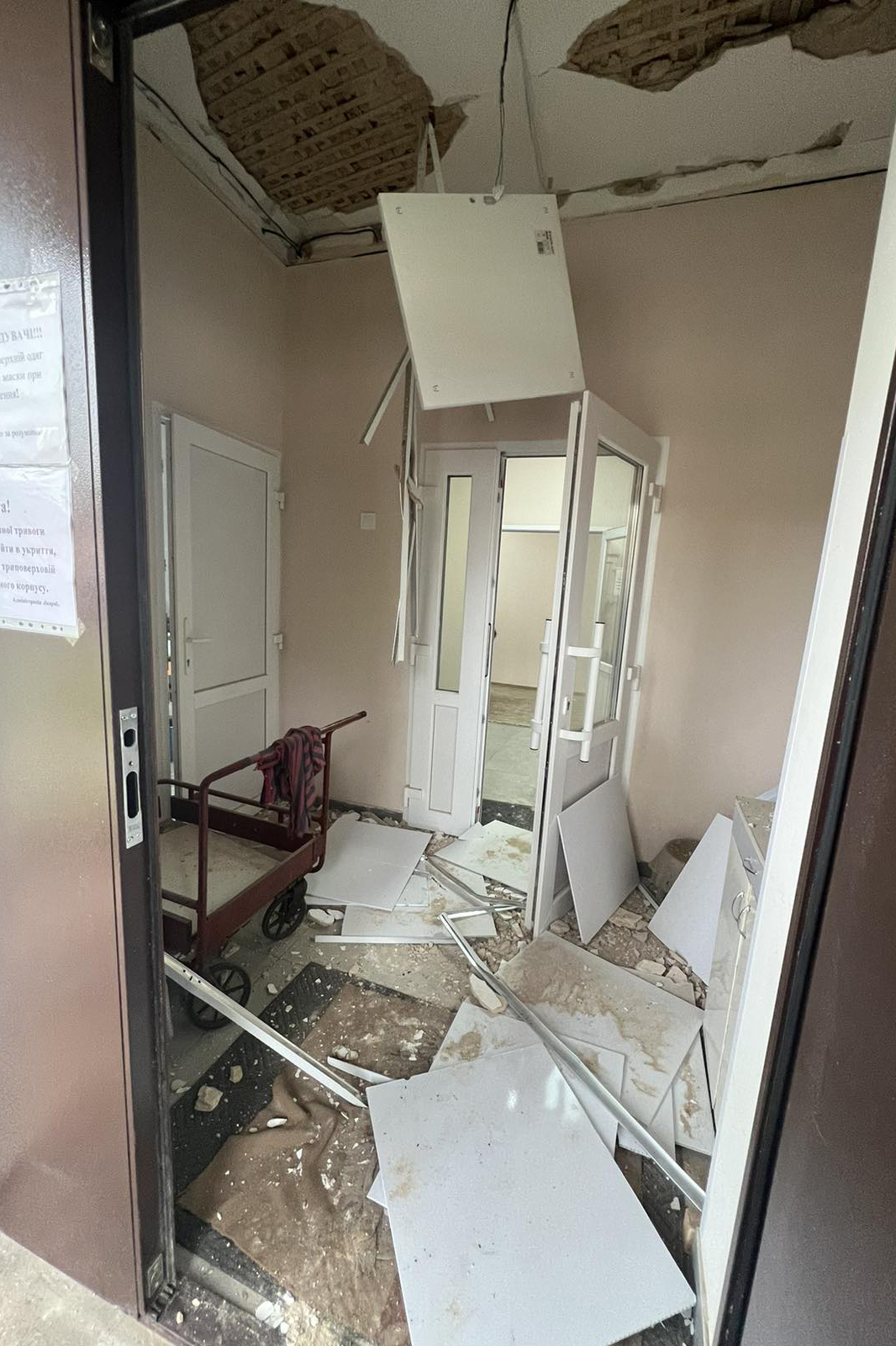 Руйнування в Чернігівській районній лікарні. 2024 рік