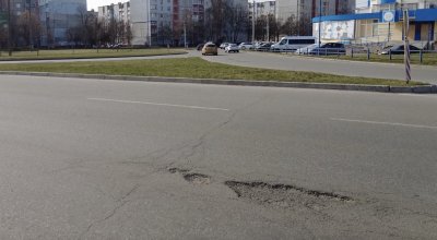 Вже в ямах: що відбувається на дорогах Чернігова, які нещодавно ремонтували?