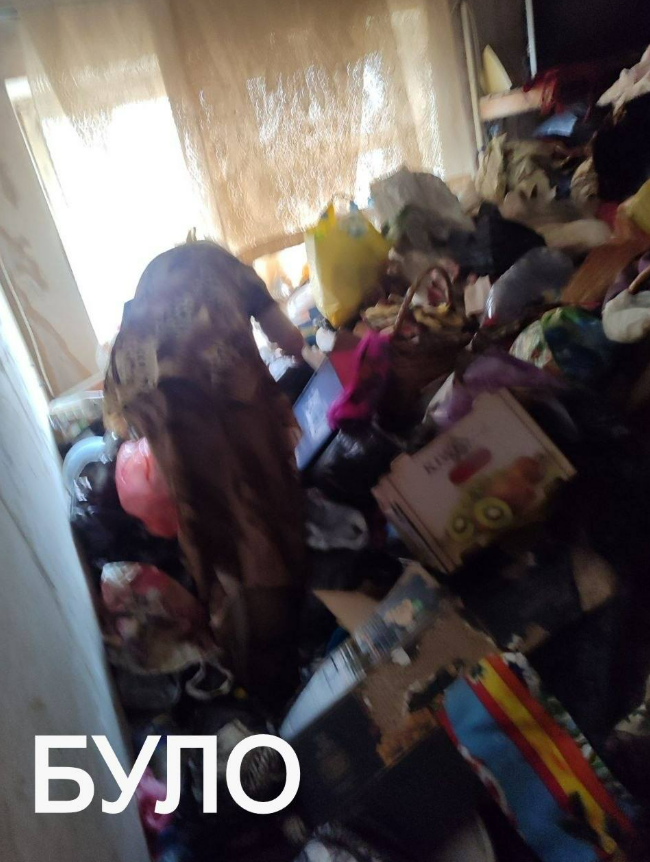 Зносила речі зі смітників: із квартири жінки вивезли три машини сміття