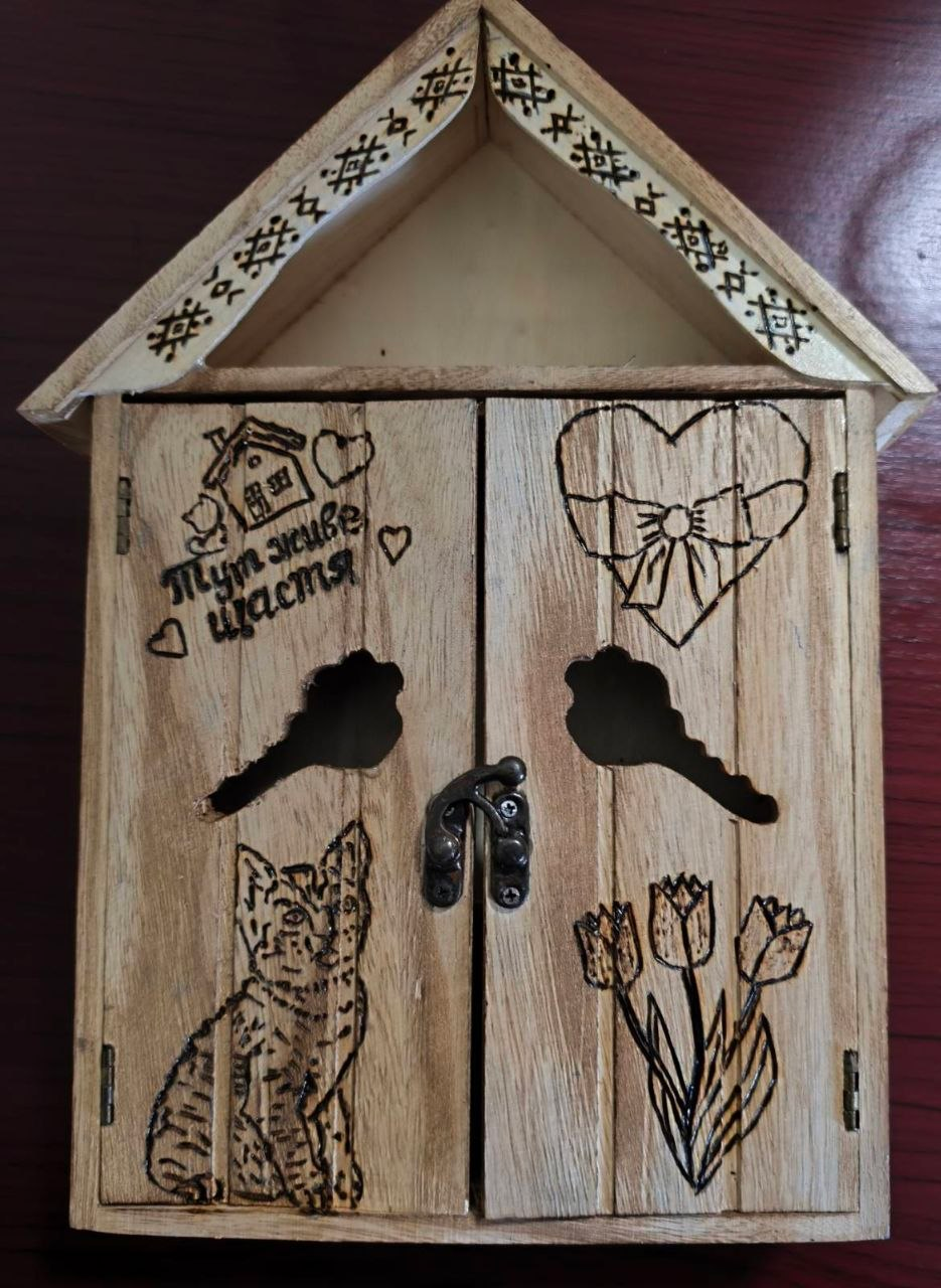 "Я міцний. Плачу тільки за братом": хлопчик чекає брата з війни і донатить на ЗСУ 