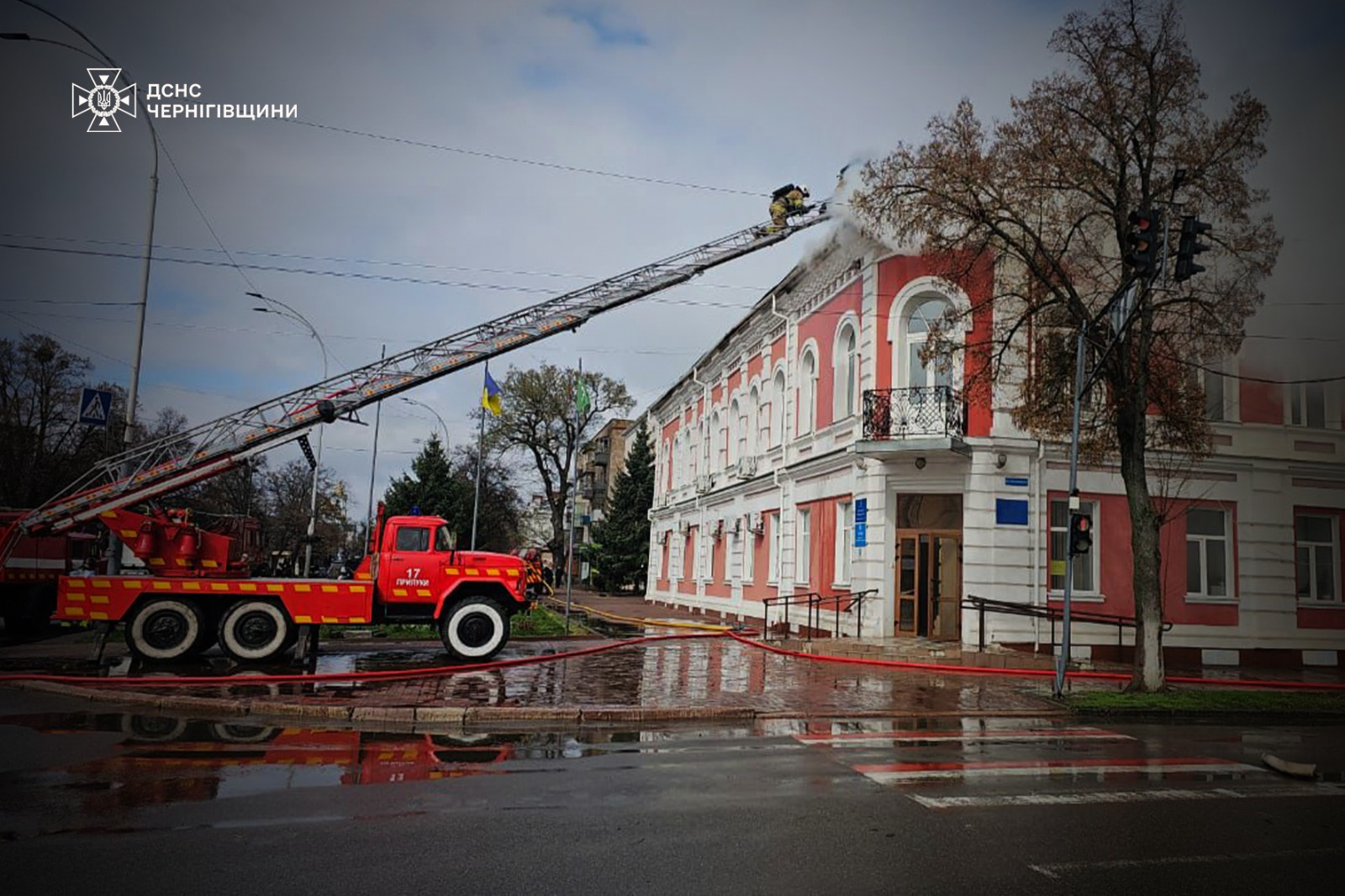 Пошкоджені адмінбудівлі, є поранені: подробиці ударів по райцентрах на Чернігівщині