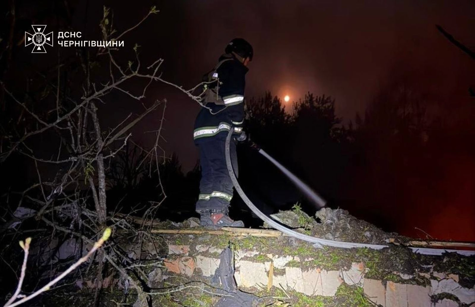 Нічні вибухи у Корюківському районі: що відомо про атаку?