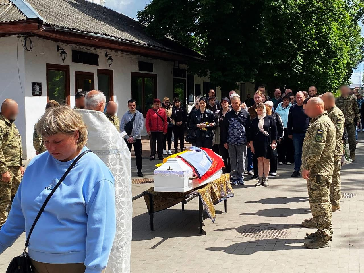 У місті попрощалися з військовим, який майже два роки тому зник під Торецьком