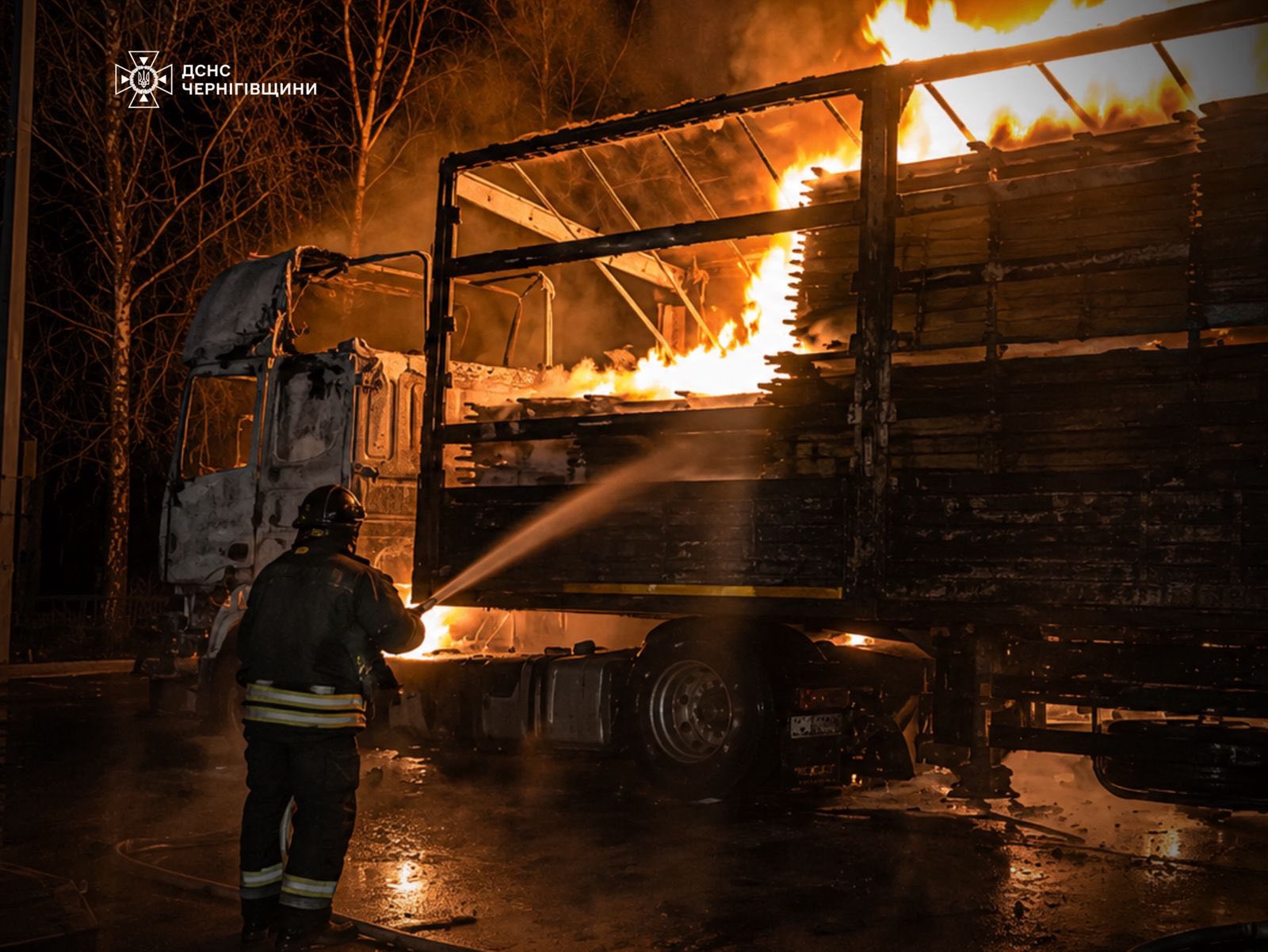 Росіяни атакували Чернігівщину безпілотником: загинув чоловік. Фото ДСНС